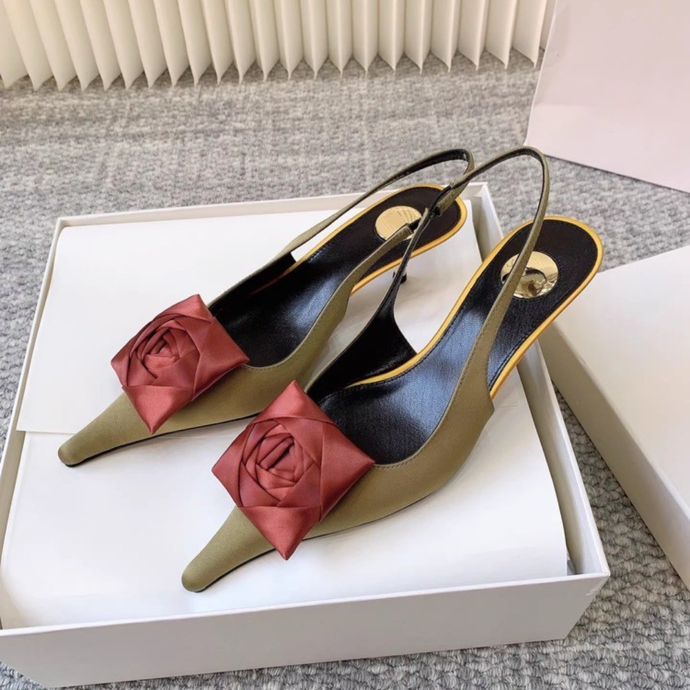Summer Women's New Pointed Sha - огляд і ціна Women Fashion Show
