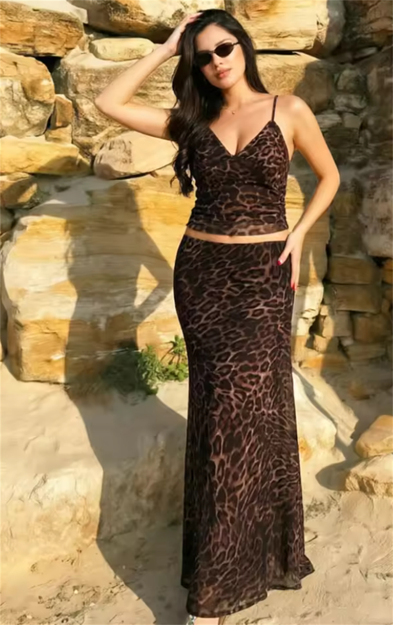Women's Outfit 2026 Summer New - огляд і ціна V Neck Cami Top